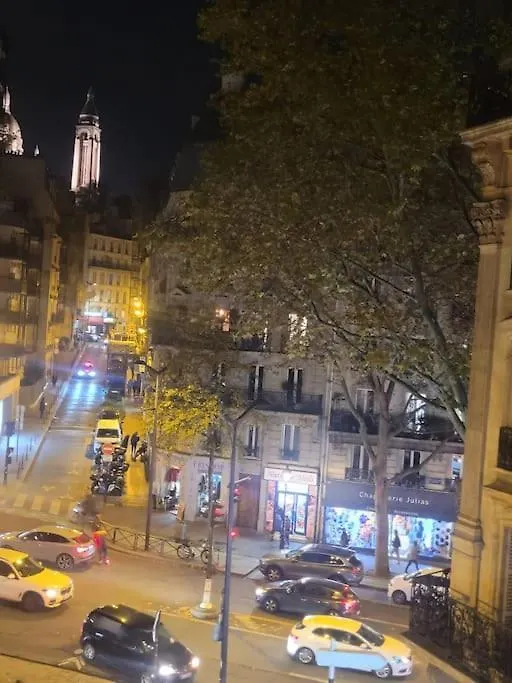 Apartment Charmant Appartement Pres De Montmartre Paris France